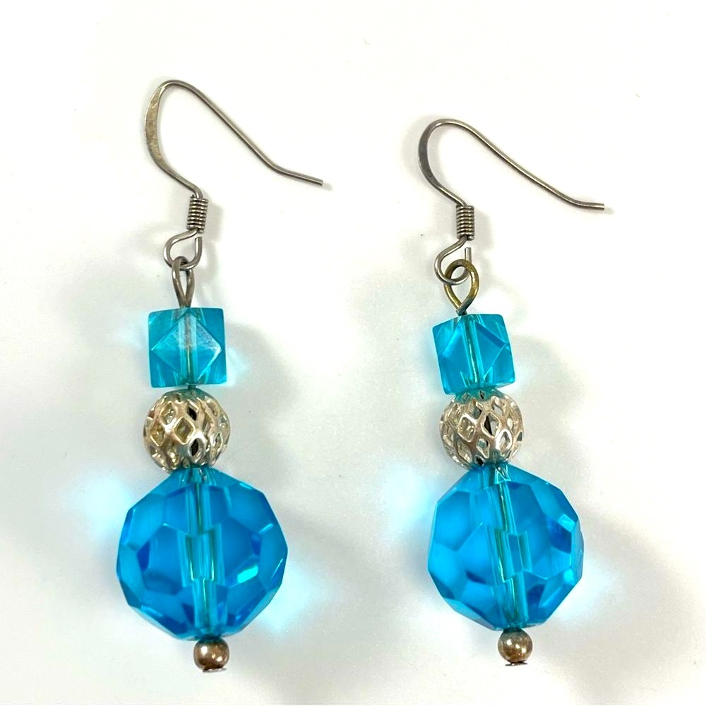 Sparkling Blue Crystal Glass Dangle Earrings Silver Tone Hook Setting Elegant